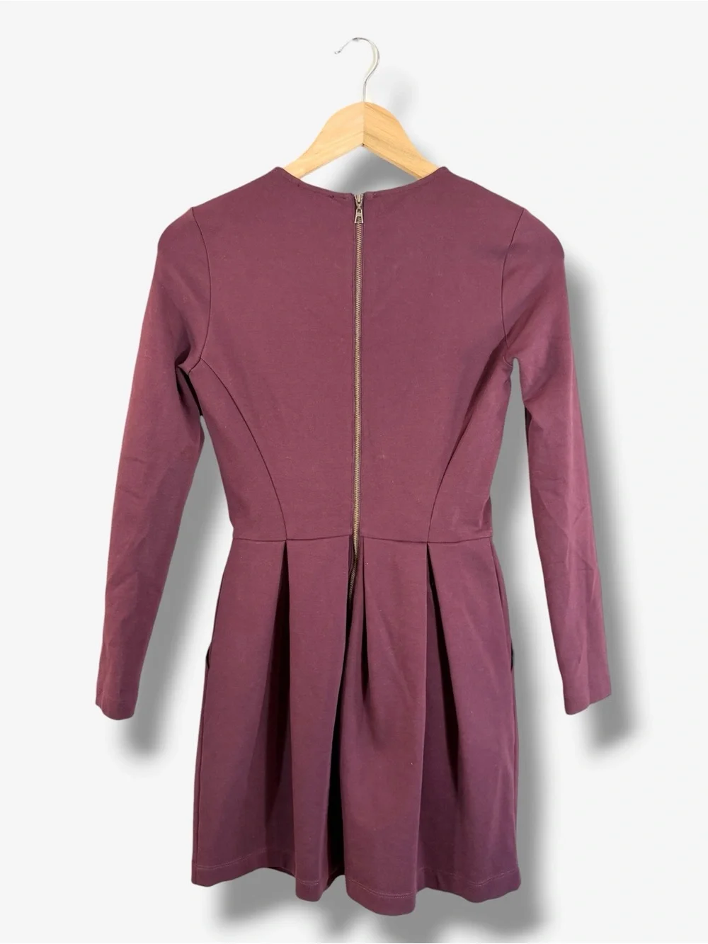 Aritzia Talula Wine Purple Fit & Flare Dress Size 2 Long Sleeve Ponte Knit
